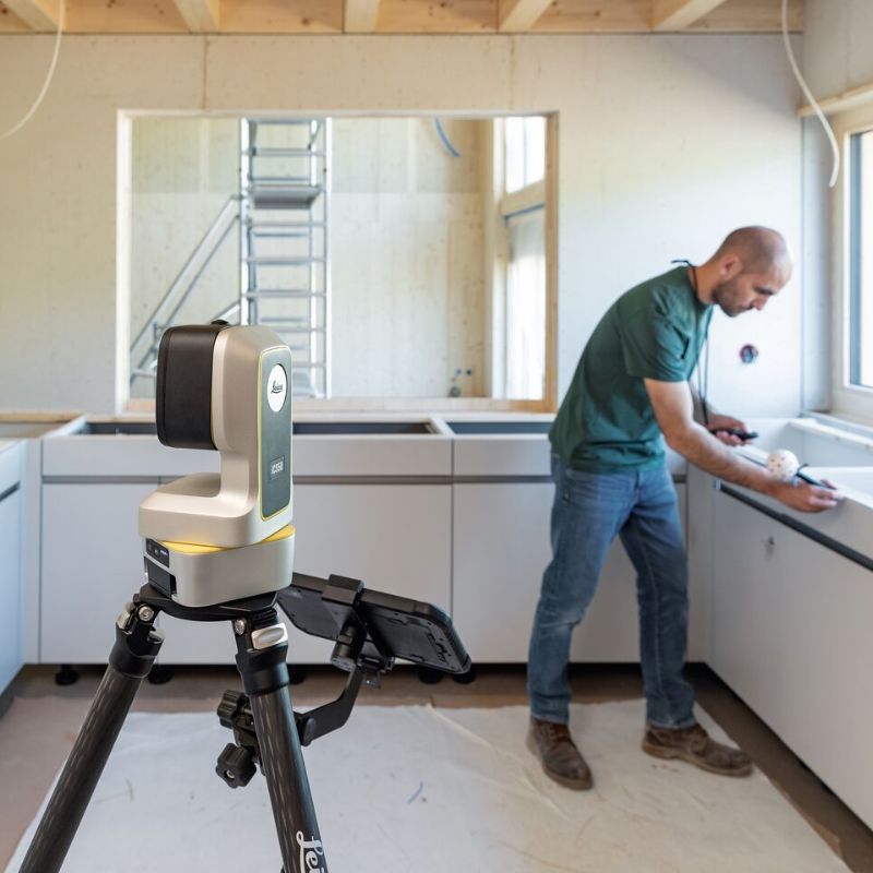 Prezentacja urządzenia pomiarowego Leica iCS50 dla kamieniarzy, szklarzy i stolarzy